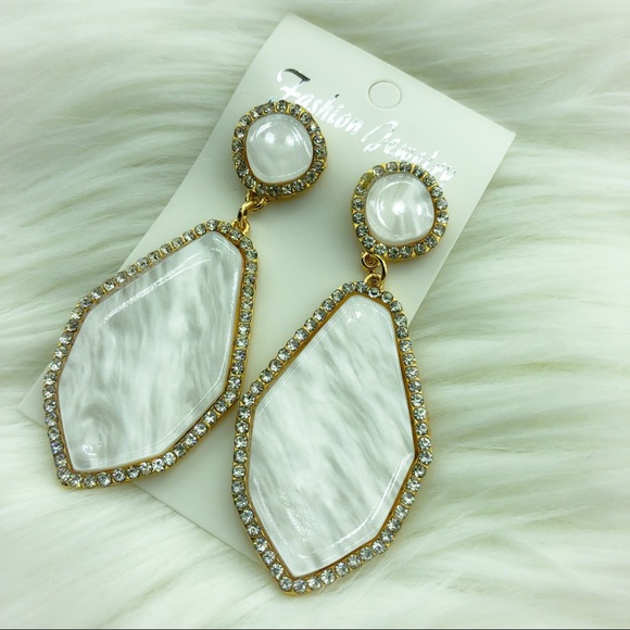 Jewelry - Marble stone dangle fashion statement earrings